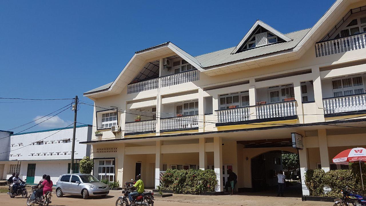 Centre D' Accueil Joli Reve 호텔 Kisangani 외부 사진
